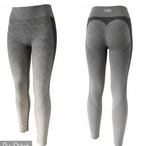 Victoria’s Secret Y2K PINK seamless leggings 🤍